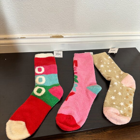 Shiraleah Mismatched Mixed Sock Christmas Bundle - Picture 3 of 15